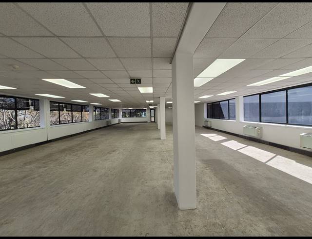 426M² OFFICE TO LET IN WOODMEAD
